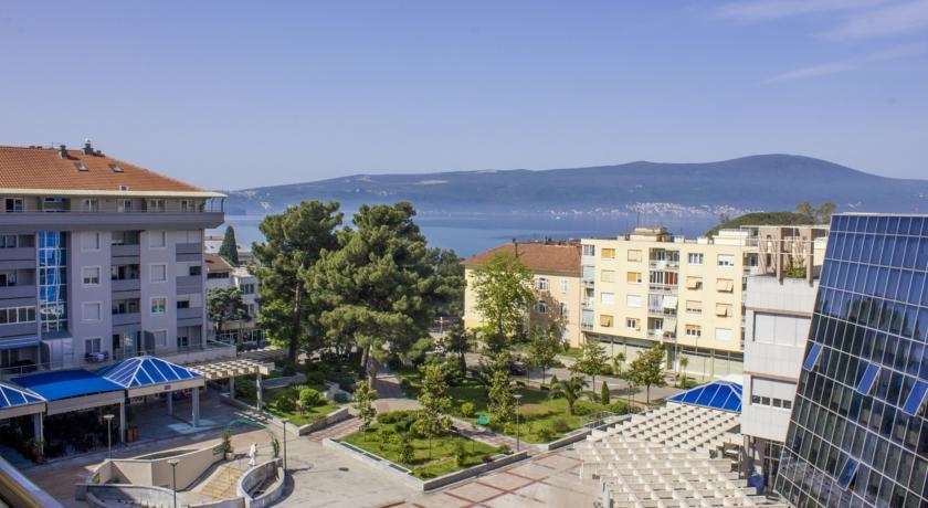 Magnolia Apartments Tivat Bagian luar foto